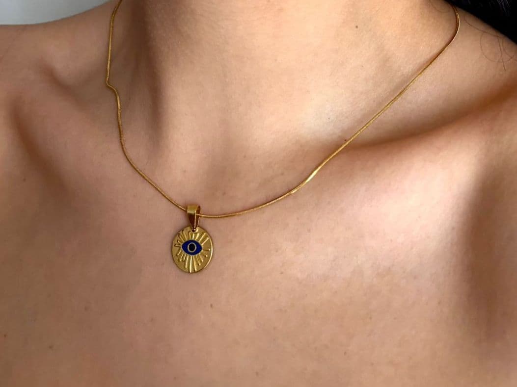 Collares